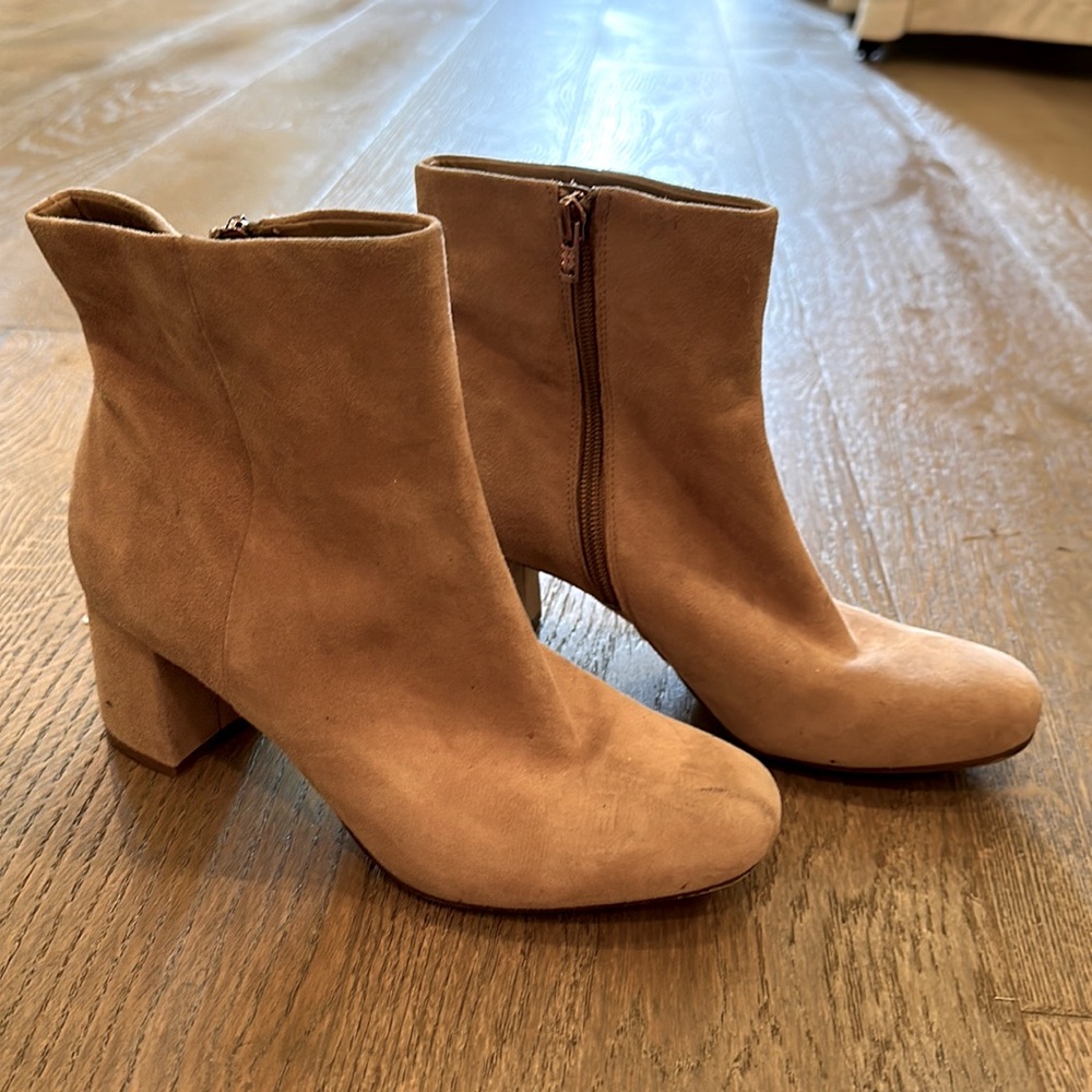Naturalizer Nude Suede Booties